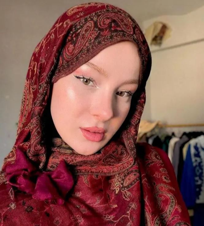‘Müstehcen görüntü yayınlama’ suçlamasıyla tutuklandı! Fatma Soydaş'ın adliyedeki görüntüleri ortaya çıktı - Resim : 1