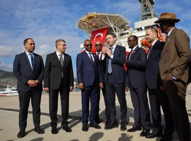 Çağrı Bey sondaj gemisi Somali yolcusu: Bakan Bayraktar: İlk kez kara sularımız dışında petrol arayacak - Resim : 5