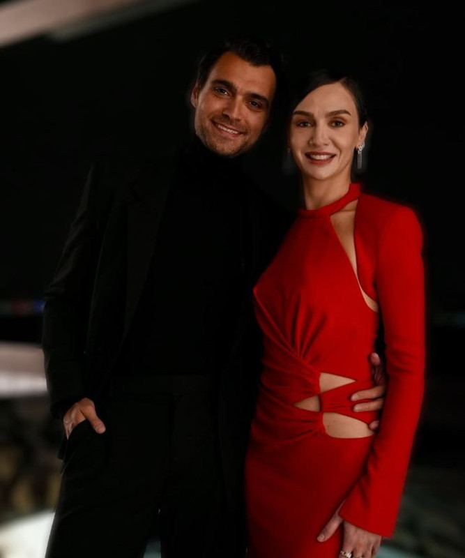 Hakan Kurtaş'tan Birce Akalay'a büyük jest! Sevgilisinin aldığı hediyeyi açıkladı - Resim: 2