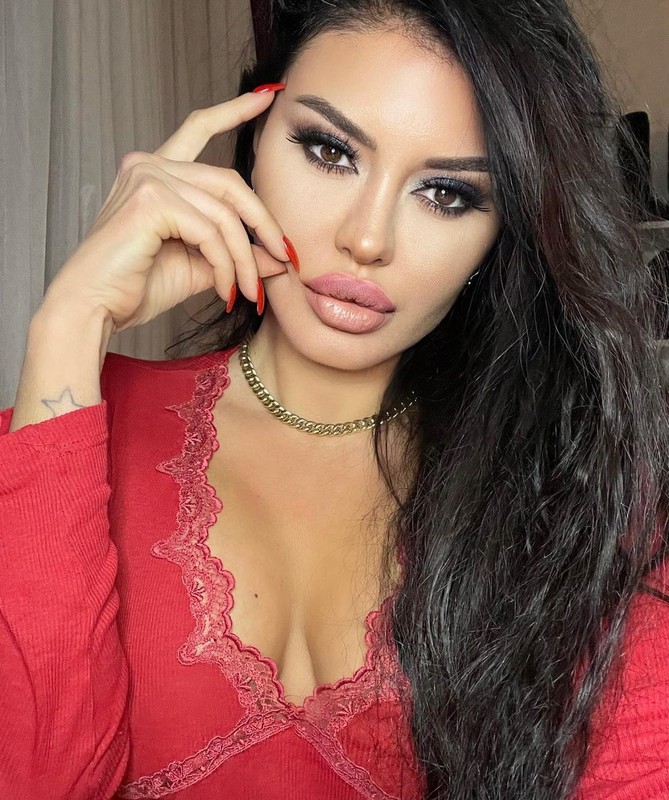 Ebru Polat kırmızı sütyeniyle OnlyFans linkini paylaştı, Instagram sallandı! "Muhteşem ötesisin" - Resim: 39