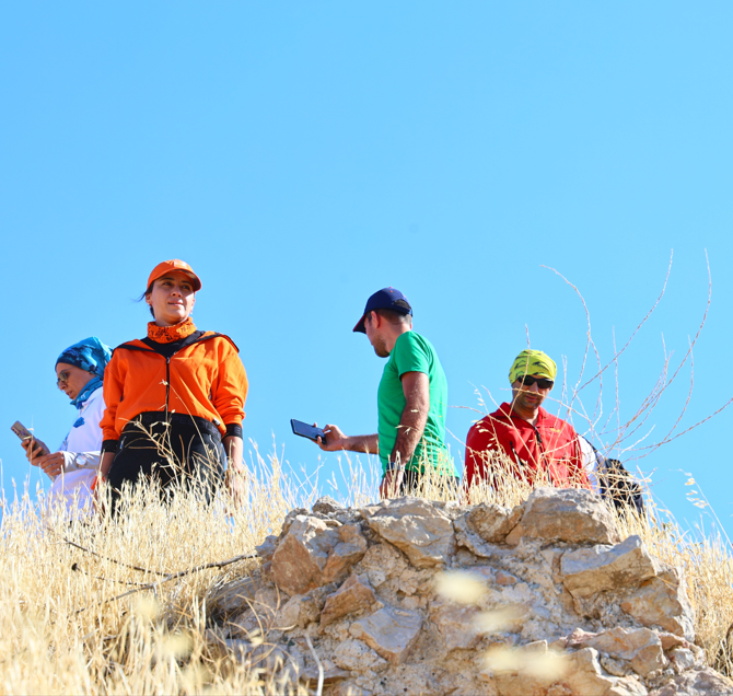 Elazığ’da Muşar Dağı zirvesinde bin yıllık Mor Ahron Manastırı keşfedil! Tüm ihtişamıyla doğa tutkunlarını ağırlıyor - Resim: 8