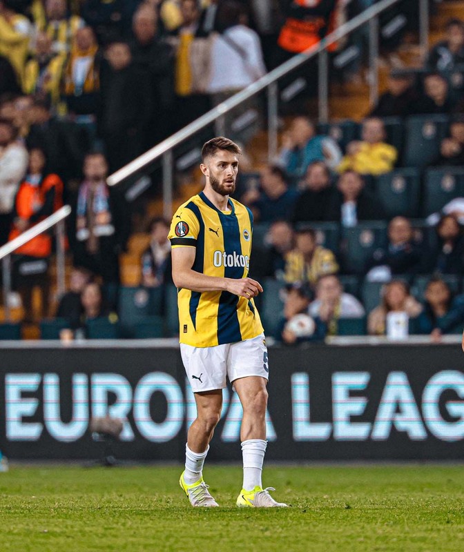 Duayen isim transfer için takım adı verdi! Fenerbahçe’nin 15 milyon euroluk yıldızına talip var! Ali Koç’un kapısını çalabilirler - Resim: 5