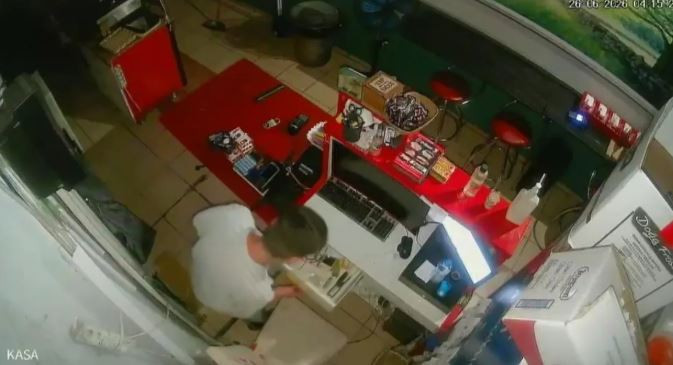 Polis her yerde onu arıyor: Bir gecede yaptıklarına kimse inanamadı - Resim : 1