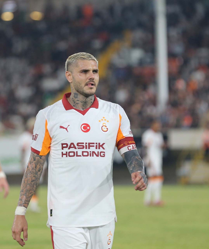 Mauro Icardi’den Galatasaraylıları çıldırtacak transfer hamlesi! Ezeli rakiple görüşüyor - Resim: 4