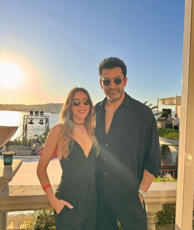 Güzel oyuncu Sinem Kobal'dan tatil paylaşımları! Kusursuz fiziği ve güzelliği dikkat çekti! O hallerine övgü yağdı - Resim: 2