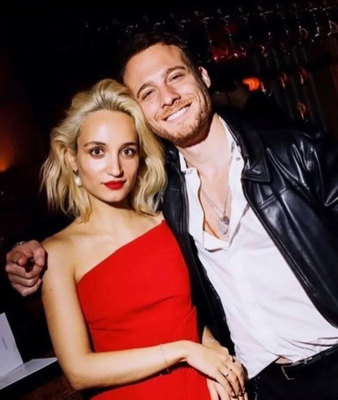 Kerem Bursin ile Selin Yağcıoğlu aşkı belgelendi! Sosyal medya hesabından paylaştı - Resim: 2