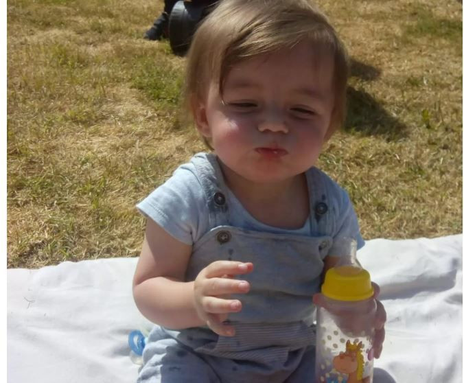 Zalim anne! Telefonla konuşup umursamadığı bebek, büyükannesinin evinde kafa travmasından öldü - Resim: 1