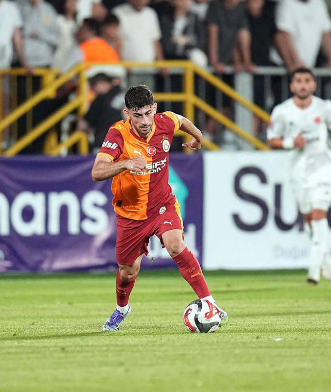 Galatasaray’da Okan Buruk’tan radikal karar! 6 milyon euroluk yıldızı sildi! “Gidebilir” - Resim: 6