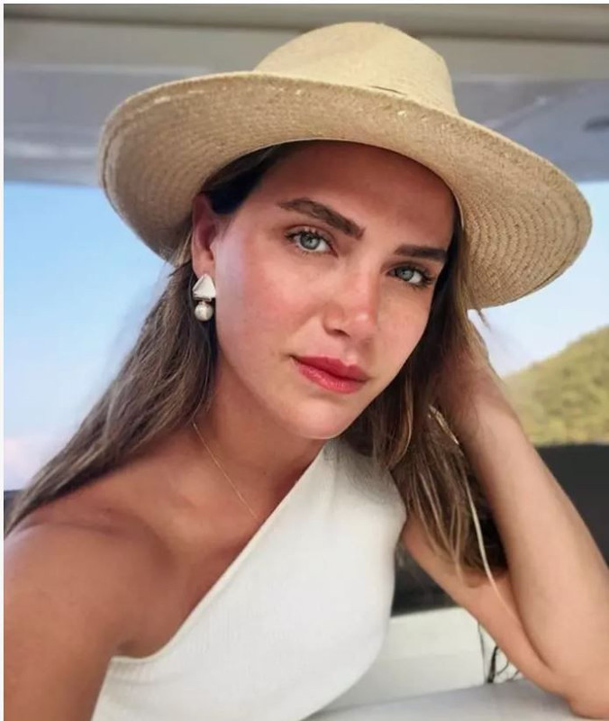 Ceyda Ateş zayıflık takıntısıyla herkesi şoke etti: Kemiklerim kuma batıyordu! - Resim: 10