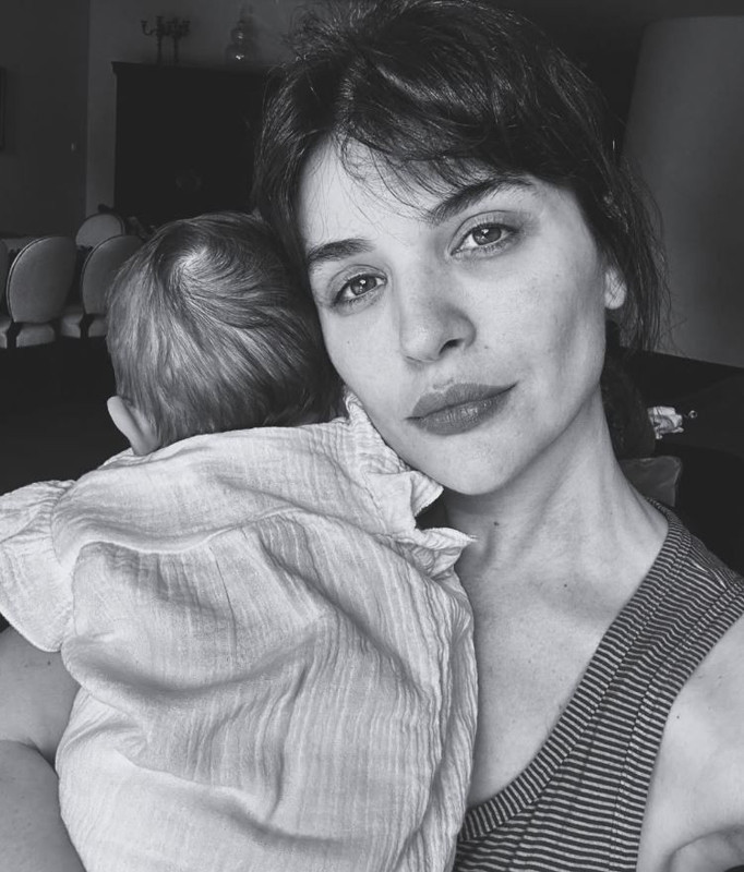 Gonca Vuslateri, minik kızı Asya Mone'nin son halini paylaştı! Beğeni yağdı - Resim: 3