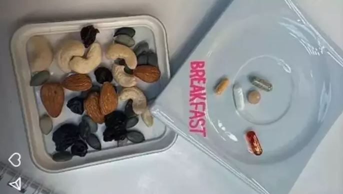 Ünlü manken Çağla Şıkel'den gelen tepkilere olay cevap! "Sanki kurbağa bacağı yedim!" - Resim: 4