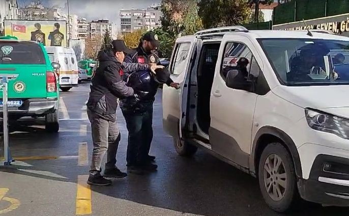 35 yıllık komşuları öyle bir şey yaptı ki! Savunması pes dedirtti: "Bir anlık gaflete düştüm" - Resim : 3