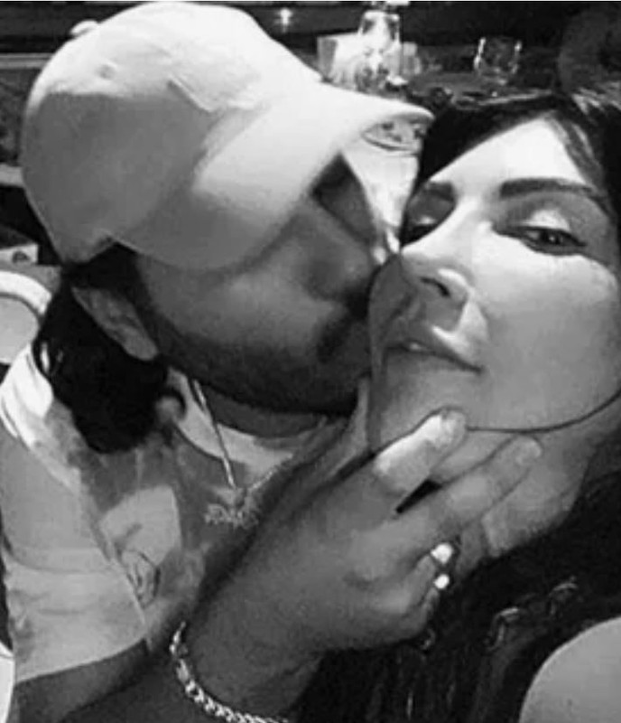 Hande Yener'den aşk itirafı! “Bu sefer turnayı gözünden vurdum” diyerek açıkladı - Resim: 5