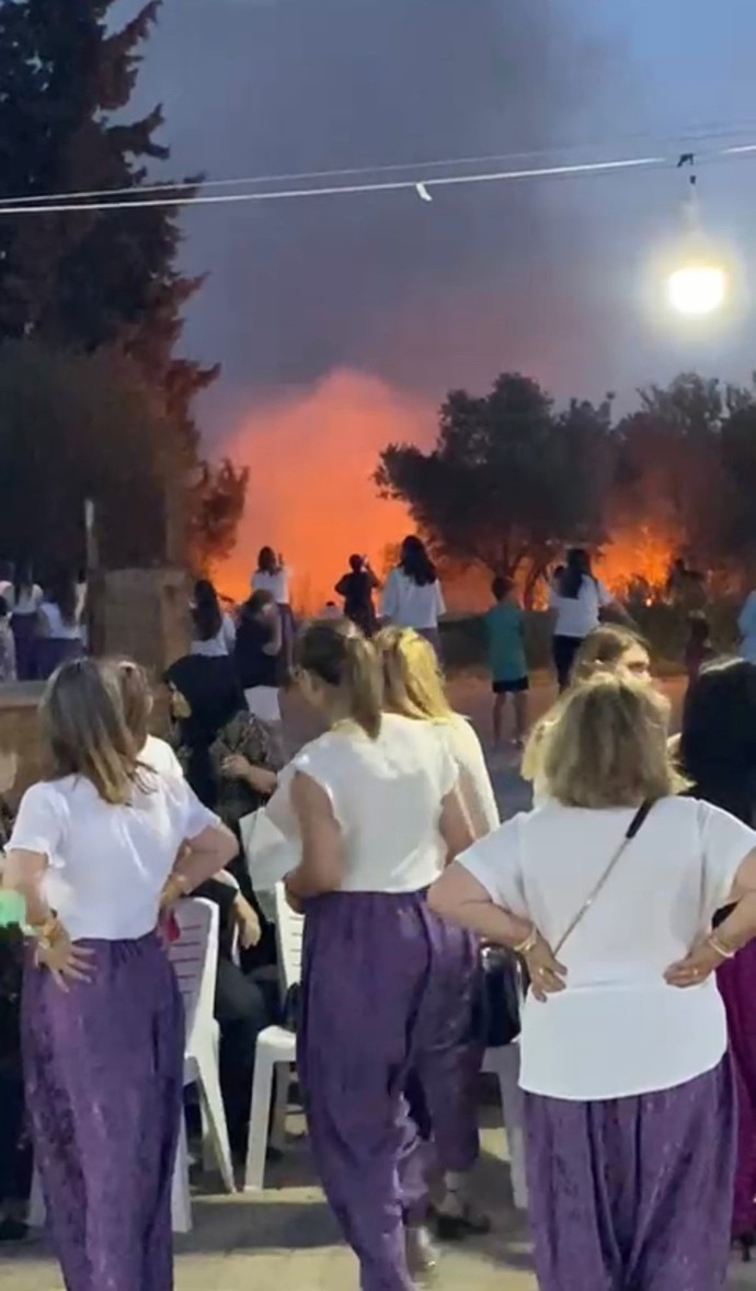 Şalvar gecesi zehir oldu...Havai fişekler köyü yakıyordu - Resim : 1