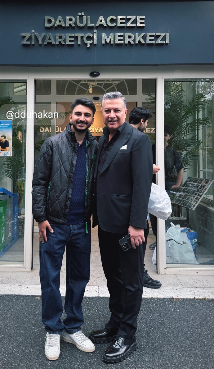 Ünlülerin berberi Şükrü Dudu ‘İyilik iyidir’ deyip dükkanı kapattı, Darülaceze’ye gitti… Bayram öncesi gönüllere dokundu! - Resim : 7