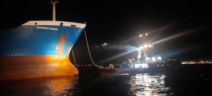 Seyir halindeki gemi Çanakkale Boğazı'nda arıza yaptı - Resim : 1