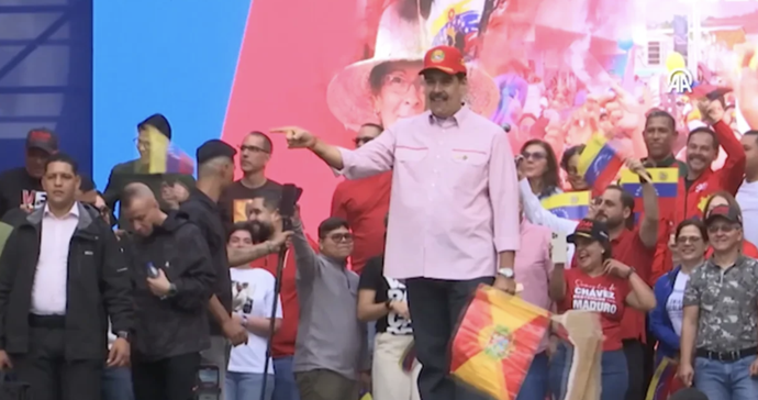 Trump'ın verdiği süre doldu! Maduro’dan Trump'a renkli yanıt! - Resim : 1