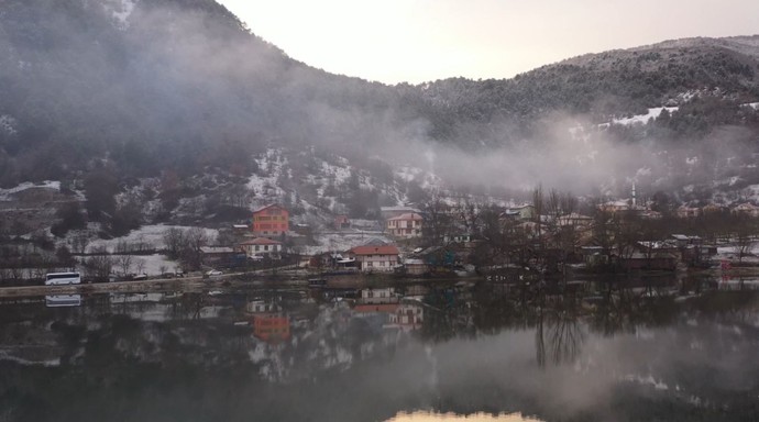 Bolu'nun "sakin şehir" unvanlı ilçesi havadan görüntülendi. Çubuk Gölü mest etti - Resim : 2