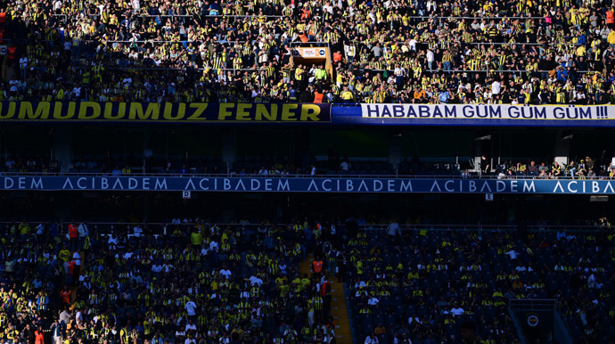 Fenerbahçe taraftarından Ali Koç ve yönetimine istifa çağrısı - Resim : 1