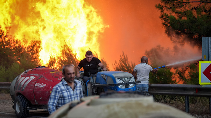 Türkiye yangınlarla mücadele ediyor! Bursa'yı alevler sardı: Köy ve mahalleler tahliye ediliyor - Resim : 3