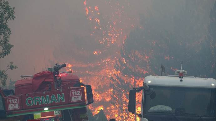 Karabük ve Kastamonu'da yangınlar mücadele! Kara yolu trafiğe kapatıldı: 9 köy tahliye edildi - Resim : 1