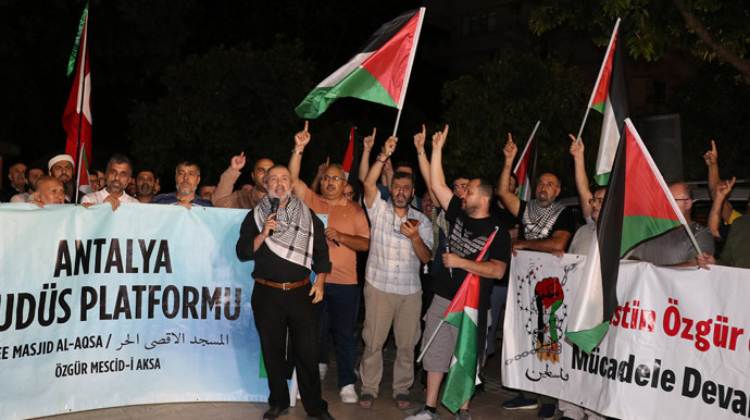 Türkiye Sumud Filosu için ayakta! Yurdun dört bir yanında tepki yürüyüşleri - Resim : 8