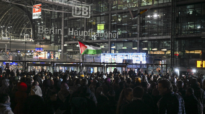 Dünyadan İsrail'e 'Sumud Filosu' tepkisi! Binlerce kişi sokaklara döküldü! - Resim : 4