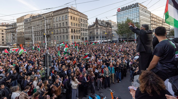 Dünyadan İsrail'e 'Sumud Filosu' tepkisi! Binlerce kişi sokaklara döküldü! - Resim : 1