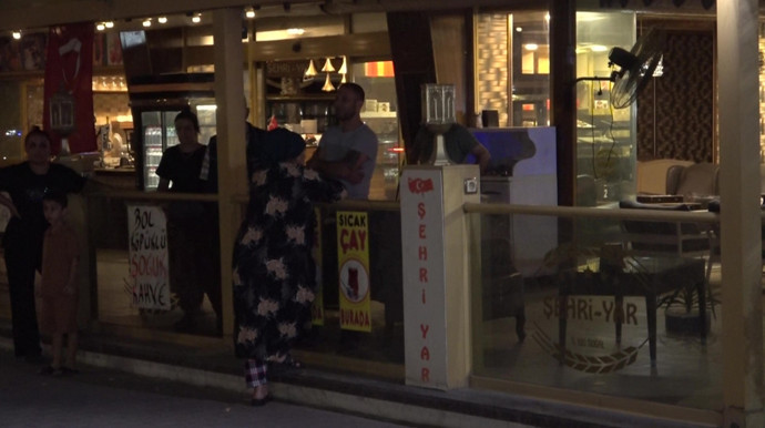 Adana’da filmleri aratmayan olay! Pastaneye pimi çekilmemiş el bombası atıldı - Resim : 4