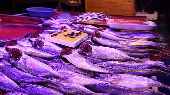 Eskişehir'de akılalmaz olay! Müşteriyi balıkla dövdüler - Resim : 4
