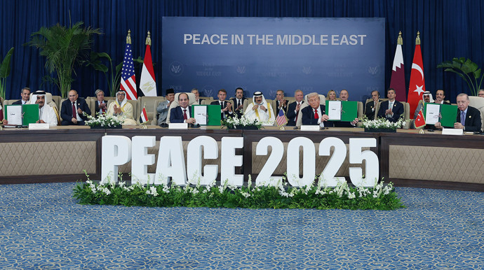 Mısır'da tarihi Gazze zirvesi! İmzalar atıldı... Trump'tan Erdoğan'a: "Çok teşekkür ederim, harika bir lidersiniz" - Resim : 1