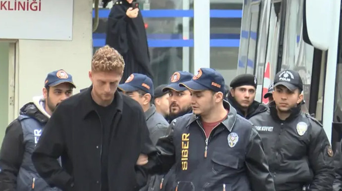 Futbolda bahis soruşturmasında flaş gelişme! O isimler tutuklandı... Zorbay Küçük dahil 10 kişi hakkında flaş karar - Resim : 2