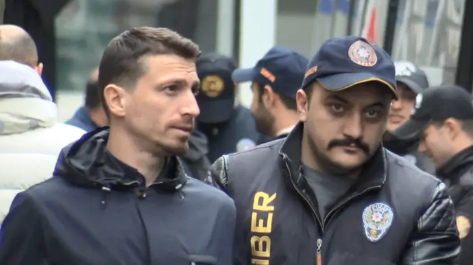 Futbolda bahis soruşturmasında flaş gelişme! O isimler tutuklandı... Zorbay Küçük dahil 10 kişi hakkında flaş karar - Resim : 1