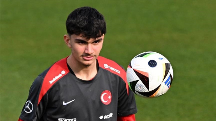 Türk Milli Yıldıza Galatasaray kancası! 40 milyon euro gözden çıktı - Resim : 1