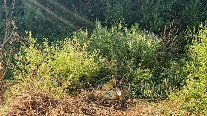 Kontrolden çıktı, 50 metre savruldu! Motosikletin sürücüsü yaralandı - Resim : 1