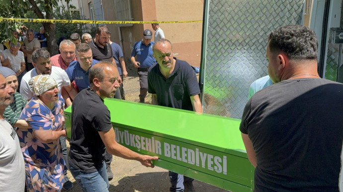Samsun'da yürek yakan olay! Pencereden düşen çocuk kurtarılamadı - Resim : 1