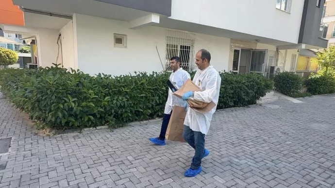 Ailesi Gözde'ye ulaşamadı! Yurtdışından çilingire haber verildi! Cansız bedenindeki morluklar şüphe uyandırdı - Resim : 1
