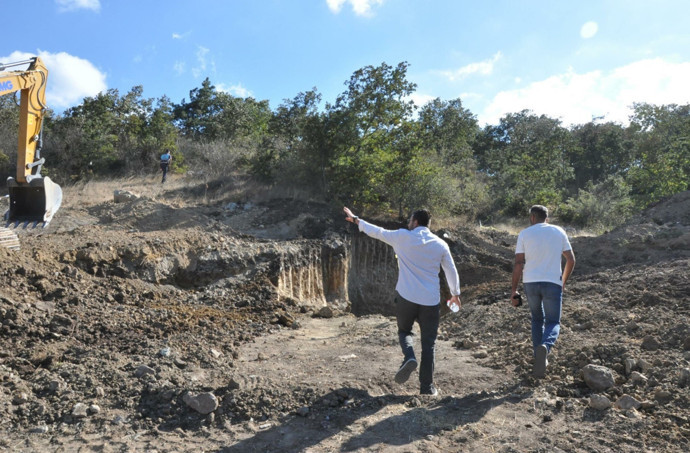 Manisa’da havuz kazısında toprak kaydı: 2 işçiden acı haber geldi - Resim : 2