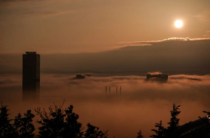 İstanbul'da yoğun sis etkili: Sabiha Gökçen'de bazı uçuşlar iptal - Resim : 1