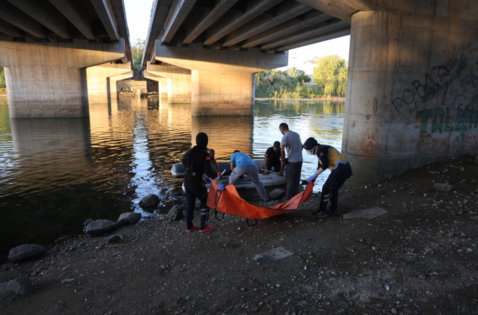Kızılırmak’ta kadın cesedi bulundu - Resim : 2
