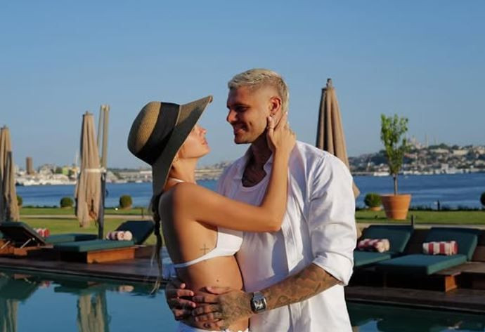 Galatasaray'ın yıldızı Icardi, güzel sevgilisi China'nın sütyensiz anlarını paylaştı görenler şaştı kaldı - Resim: 8