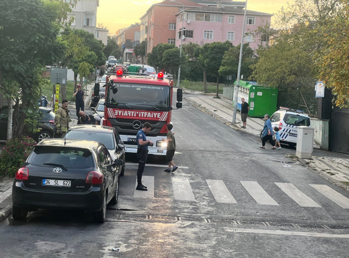 Kontrolü kaybeden araç okul bahçesine düştü! - Resim : 1