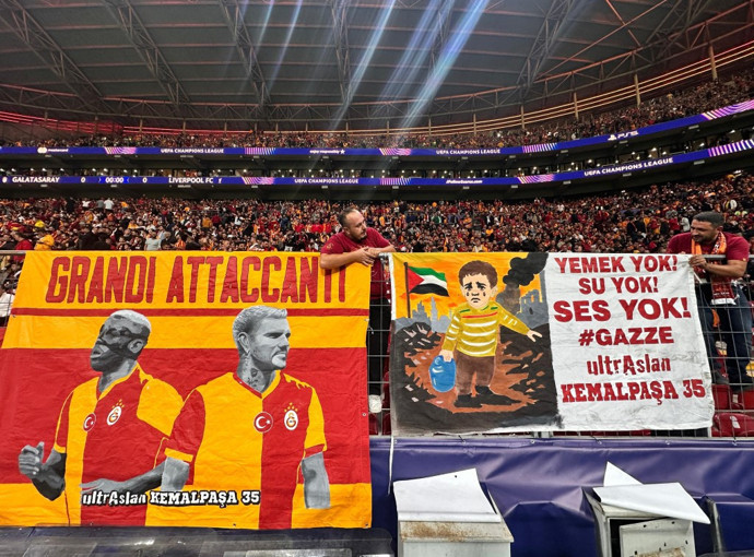 Galatasaray taraftarı Filistin'i unutmadı! - Resim : 1