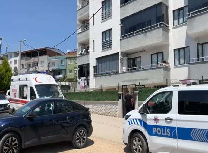 Bursa'da dehşet! Boşanacağını söyledi! 10 yaşındaki çocuğunun yanında vahşice katledildi! 'Bıçağı aldım...' - Resim : 1