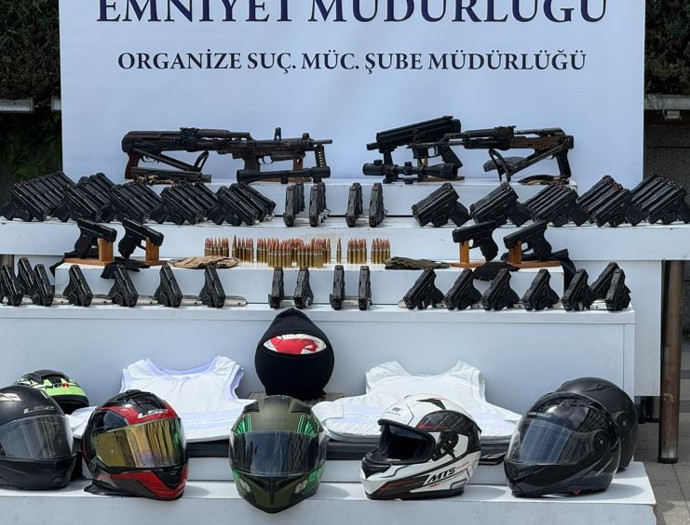 Emniyet düğmeye bastı! Kurşunlama çeteleri tek tek yakalandı! Gündemi sarsan iki saldırıdaki silahlar onlardan! - Resim : 2