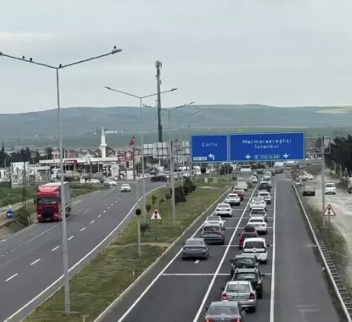 Tatilciler İstanbul'a dönüyor! Kara yollarında ve otogarda yoğunluk oluştu - Resim : 2