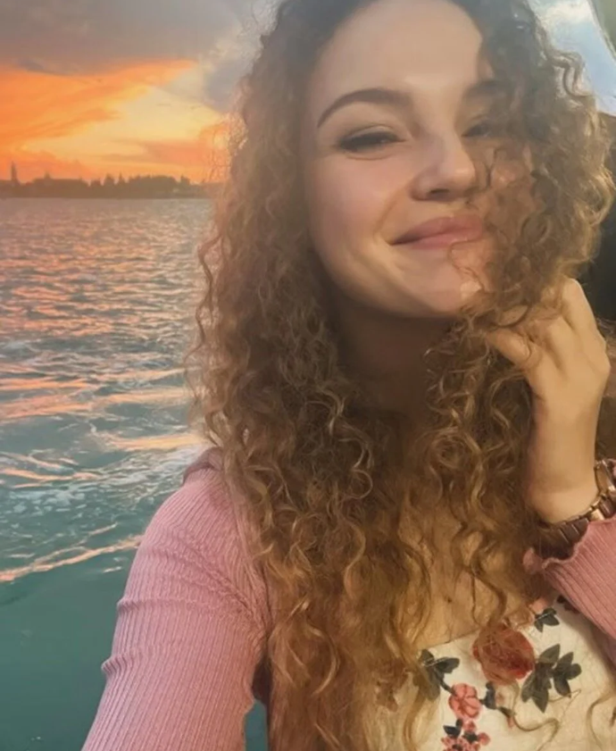 Macera tutkunuydu! 28 yaşındaki fenomenin dağ yolculuğu acı bitti:  Influencer’ın son anları ortaya çıktı - Resim : 1