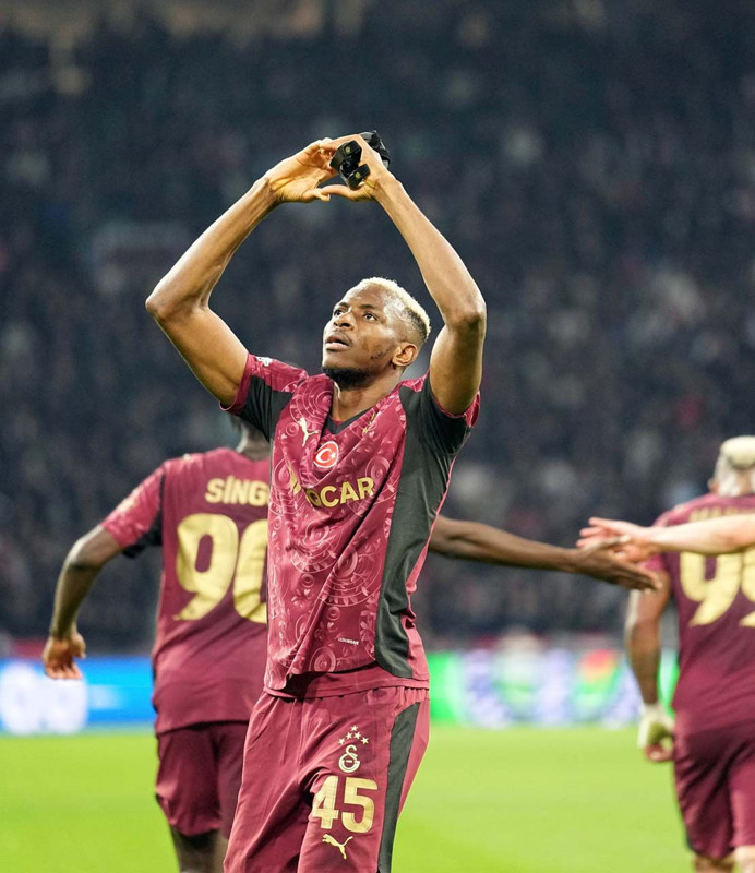 Ajax deplasmanında şov yaptı! Galatasaray’ın yıldızı Osimhen rekorları alt üst etti! Tarihe geçti - Resim: 6