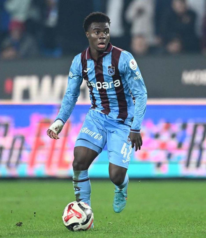 Trabzonspor’dan tarihe geçecek transfer! Christ Inao Oulaï rekor bonservisle gidiyor! İmzayı attı, işte yeni takımı - Resim: 3