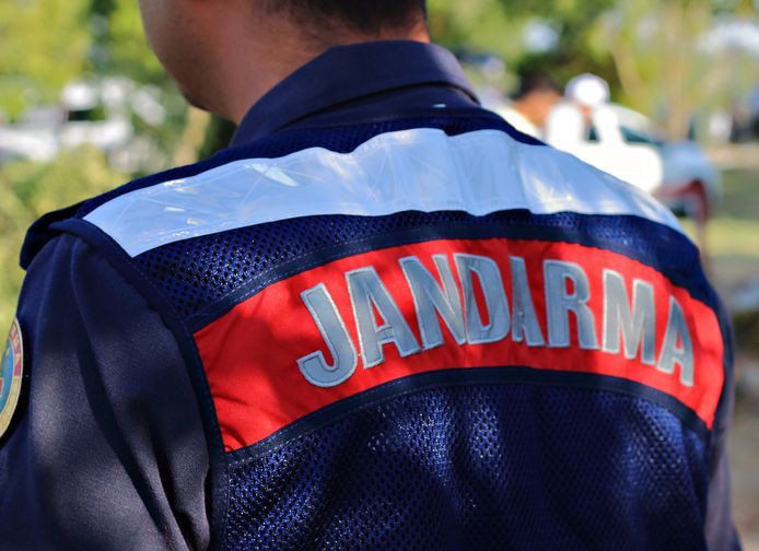 Aydın Köşk’te jandarma sulama göletlerinde boğulma ve ormanlık alanda yangın riskine karşı vatandaşları uyardı - Resim: 1